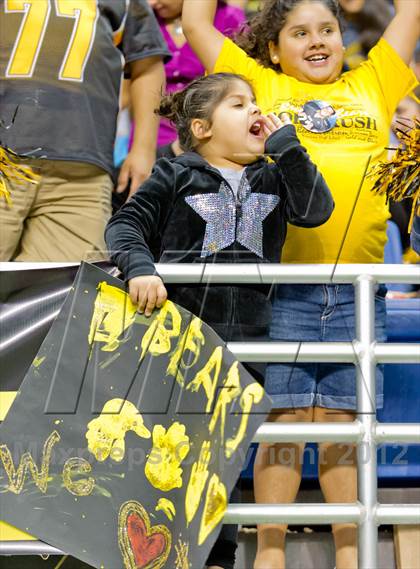 Thumbnail 2 in Brennan vs. Cedar Park (UIL 4A Division 2 Quarterfinal Playoff) photogallery.