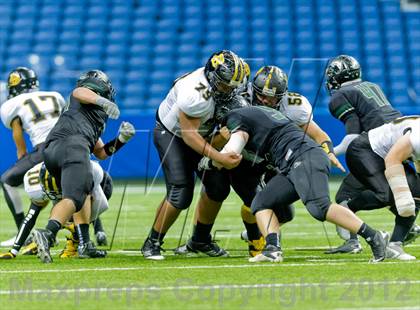 Thumbnail 3 in Brennan vs. Cedar Park (UIL 4A Division 2 Quarterfinal Playoff) photogallery.