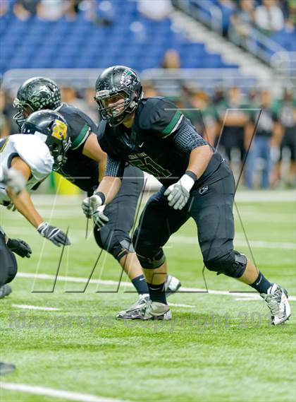 Thumbnail 1 in Brennan vs. Cedar Park (UIL 4A Division 2 Quarterfinal Playoff) photogallery.