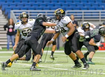 Thumbnail 1 in Brennan vs. Cedar Park (UIL 4A Division 2 Quarterfinal Playoff) photogallery.