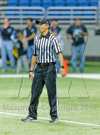 Thumbnail 1 in Brennan vs. Cedar Park (UIL 4A Division 2 Quarterfinal Playoff) photogallery.