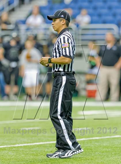 Thumbnail 2 in Brennan vs. Cedar Park (UIL 4A Division 2 Quarterfinal Playoff) photogallery.