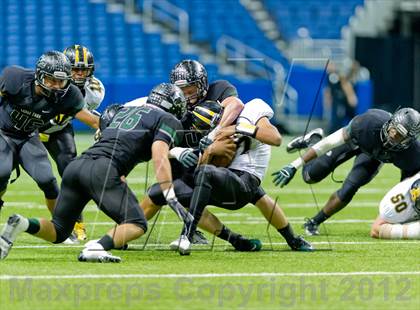 Thumbnail 1 in Brennan vs. Cedar Park (UIL 4A Division 2 Quarterfinal Playoff) photogallery.