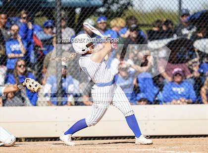 Thumbnail 1 in Riverdale Ridge vs Broomfield (CHSAA 5A Semifinal) photogallery.