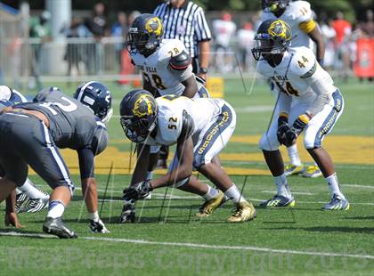 Thumbnail 3 in Loyola vs. East English Village Prep (Detroit Prep Kickoff Classic) photogallery.