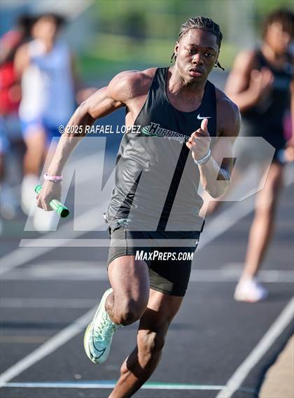 Thumbnail 3 in UIL 6A Track & Field Area 21&22 (4x400M Relay) photogallery.