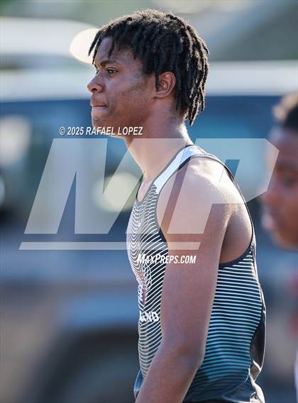 Thumbnail 2 in UIL 6A Track & Field Area 21&22 (4x400M Relay) photogallery.