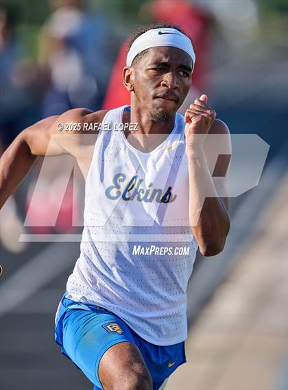 Thumbnail 2 in UIL 6A Track & Field Area 21&22 (4x400M Relay) photogallery.