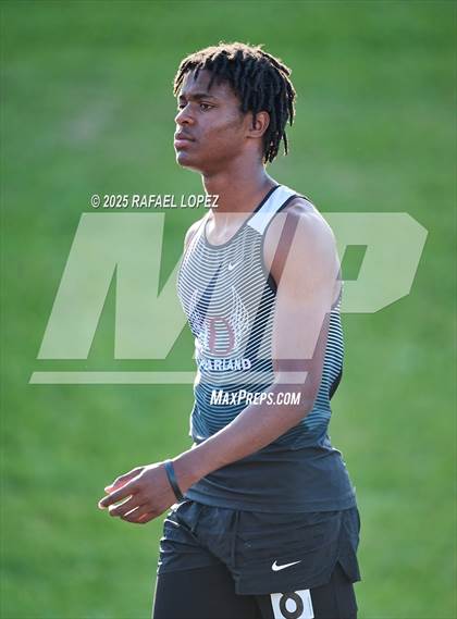 Thumbnail 1 in UIL 6A Track & Field Area 21&22 (4x400M Relay) photogallery.