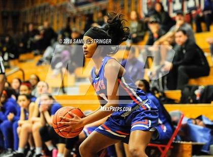 Thumbnail 2 in St. Joseph Notre Dame vs. Pinewood (Lamorinda Classic) photogallery.