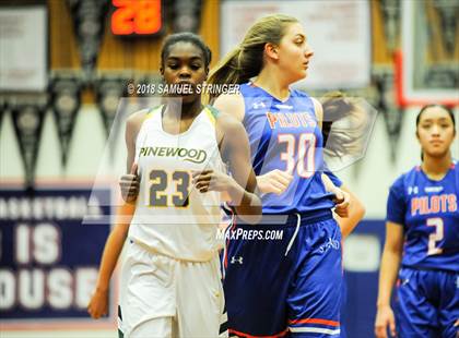 Thumbnail 3 in St. Joseph Notre Dame vs. Pinewood (Lamorinda Classic) photogallery.