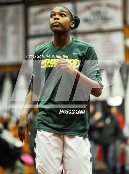 Thumbnail 1 in St. Joseph Notre Dame vs. Pinewood (Lamorinda Classic) photogallery.