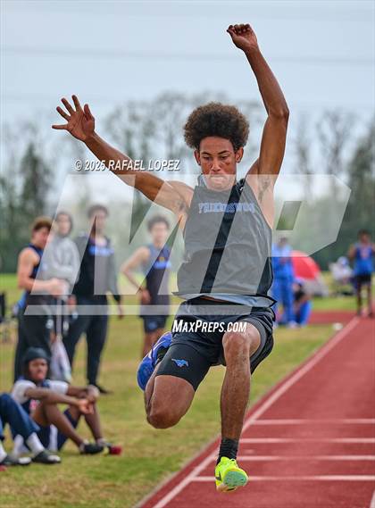 Thumbnail 1 in CCISD Ruben C Jordan Relays (Long Jump) photogallery.