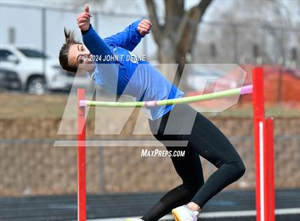 Thumbnail 2 in Taos Invitational photogallery.