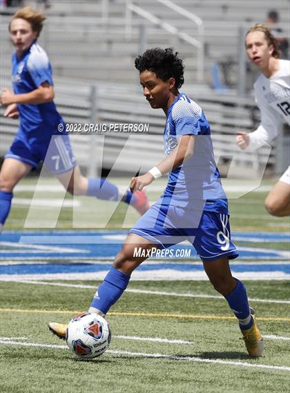 Thumbnail 2 in Dixie vs. Ridgeline (UHSAA 4A Semifinal Playoff) photogallery.