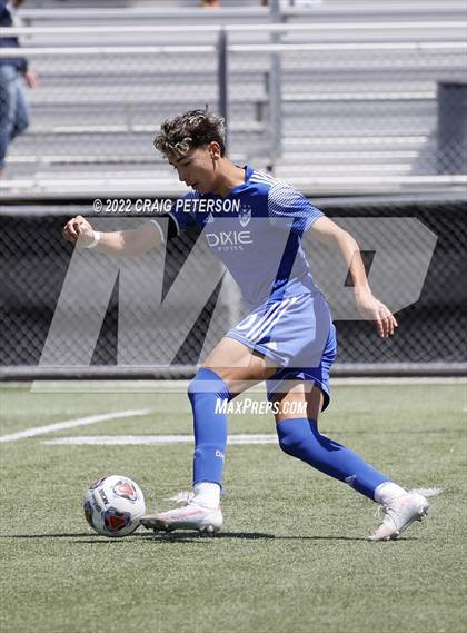 Thumbnail 2 in Dixie vs. Ridgeline (UHSAA 4A Semifinal Playoff) photogallery.