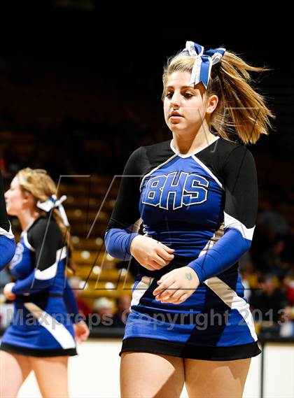 Thumbnail 3 in Broomfield vs. Valor Christian (CHSAA 4A Final Four) photogallery.