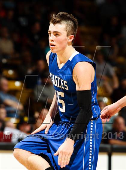 Thumbnail 2 in Broomfield vs. Valor Christian (CHSAA 4A Final Four) photogallery.