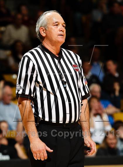 Thumbnail 1 in Broomfield vs. Valor Christian (CHSAA 4A Final Four) photogallery.