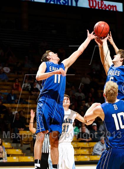 Thumbnail 2 in Broomfield vs. Valor Christian (CHSAA 4A Final Four) photogallery.