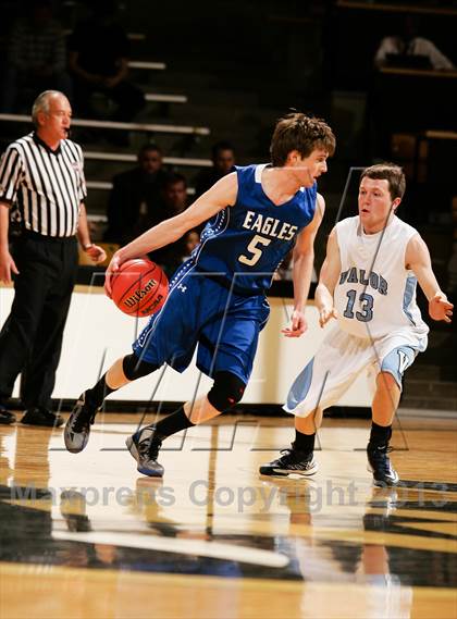 Thumbnail 3 in Broomfield vs. Valor Christian (CHSAA 4A Final Four) photogallery.