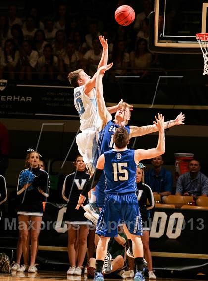 Thumbnail 3 in Broomfield vs. Valor Christian (CHSAA 4A Final Four) photogallery.