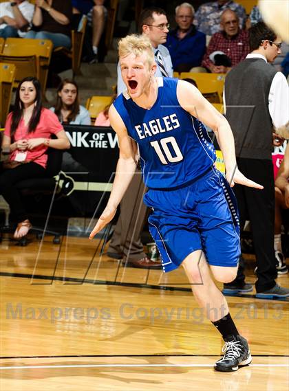 Thumbnail 2 in Broomfield vs. Valor Christian (CHSAA 4A Final Four) photogallery.