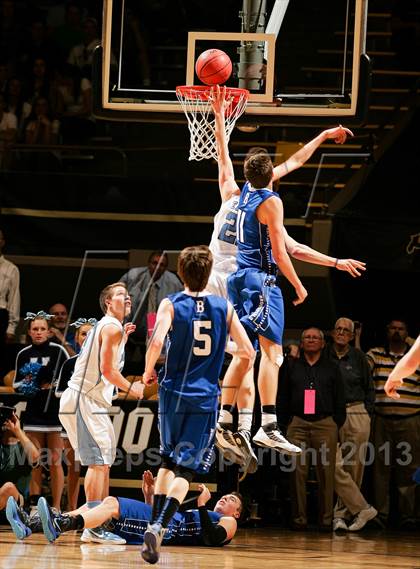 Thumbnail 1 in Broomfield vs. Valor Christian (CHSAA 4A Final Four) photogallery.