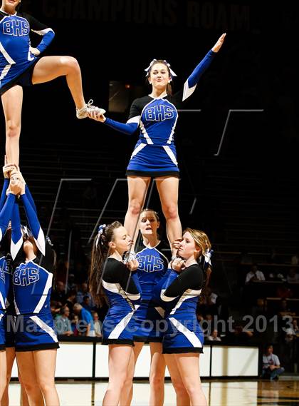 Thumbnail 2 in Broomfield vs. Valor Christian (CHSAA 4A Final Four) photogallery.