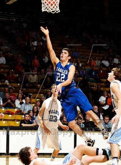 Thumbnail 2 in Broomfield vs. Valor Christian (CHSAA 4A Final Four) photogallery.