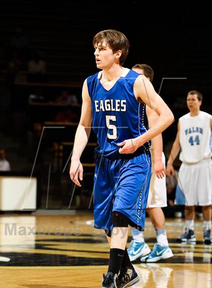 Thumbnail 2 in Broomfield vs. Valor Christian (CHSAA 4A Final Four) photogallery.