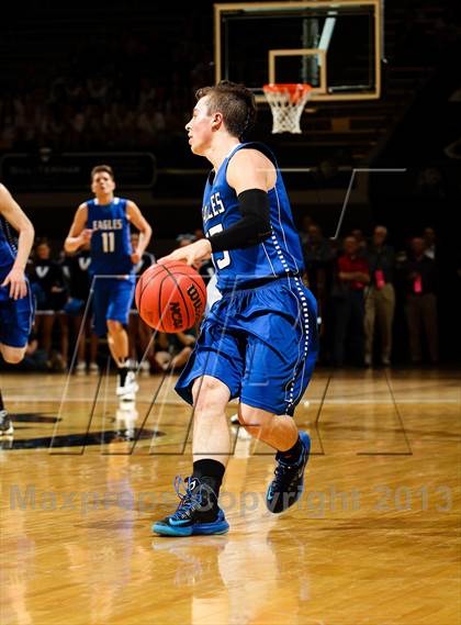 Thumbnail 2 in Broomfield vs. Valor Christian (CHSAA 4A Final Four) photogallery.