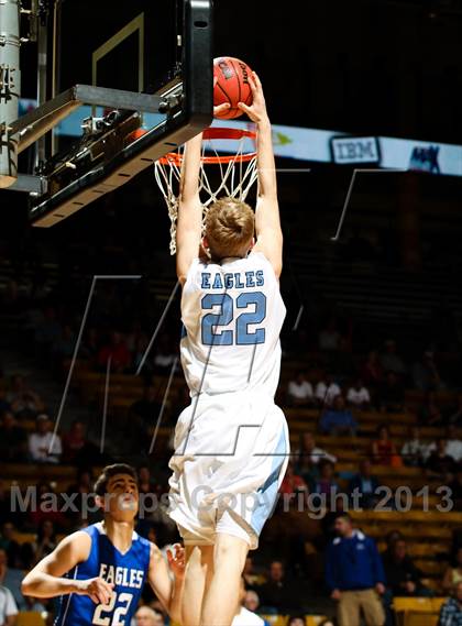 Thumbnail 3 in Broomfield vs. Valor Christian (CHSAA 4A Final Four) photogallery.