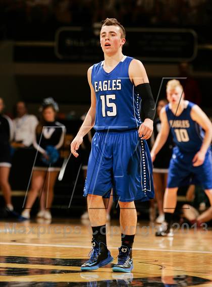 Thumbnail 3 in Broomfield vs. Valor Christian (CHSAA 4A Final Four) photogallery.