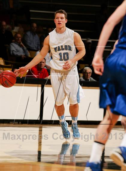 Thumbnail 3 in Broomfield vs. Valor Christian (CHSAA 4A Final Four) photogallery.