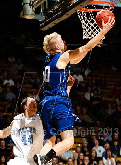 Thumbnail 3 in Broomfield vs. Valor Christian (CHSAA 4A Final Four) photogallery.