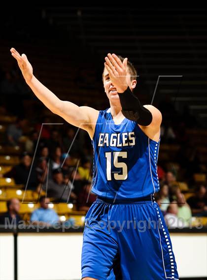 Thumbnail 3 in Broomfield vs. Valor Christian (CHSAA 4A Final Four) photogallery.
