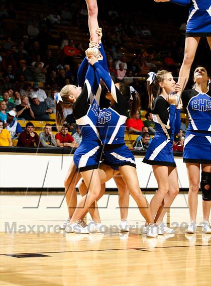Thumbnail 3 in Broomfield vs. Valor Christian (CHSAA 4A Final Four) photogallery.