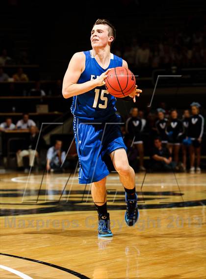 Thumbnail 3 in Broomfield vs. Valor Christian (CHSAA 4A Final Four) photogallery.