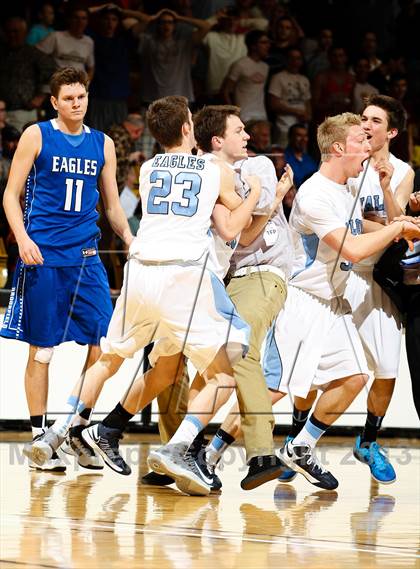 Thumbnail 3 in Broomfield vs. Valor Christian (CHSAA 4A Final Four) photogallery.