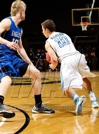 Thumbnail 2 in Broomfield vs. Valor Christian (CHSAA 4A Final Four) photogallery.
