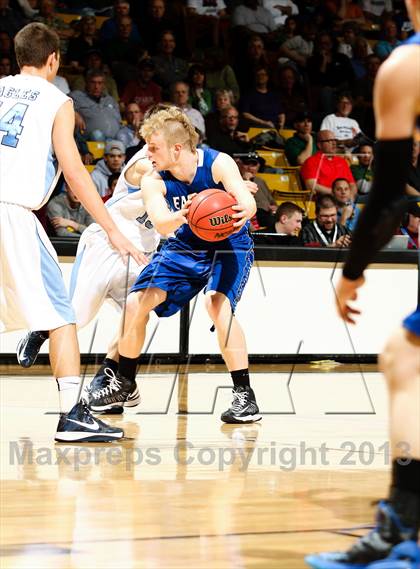 Thumbnail 2 in Broomfield vs. Valor Christian (CHSAA 4A Final Four) photogallery.