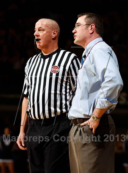Thumbnail 2 in Broomfield vs. Valor Christian (CHSAA 4A Final Four) photogallery.