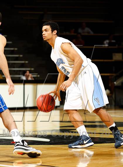 Thumbnail 1 in Broomfield vs. Valor Christian (CHSAA 4A Final Four) photogallery.