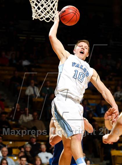 Thumbnail 2 in Broomfield vs. Valor Christian (CHSAA 4A Final Four) photogallery.