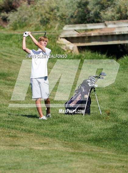 Thumbnail 1 in Jeffco League Match photogallery.