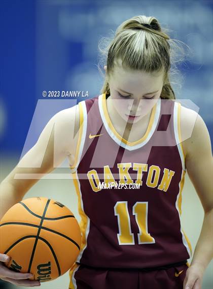 Thumbnail 3 in Oakton @ Robinson (VHSL Class 6 Quarterfinal) photogallery.