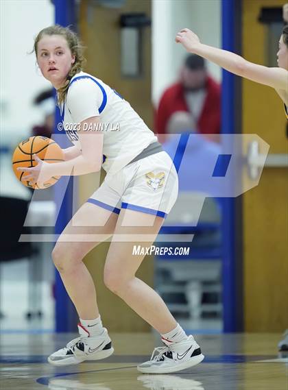 Thumbnail 2 in Oakton @ Robinson (VHSL Class 6 Quarterfinal) photogallery.