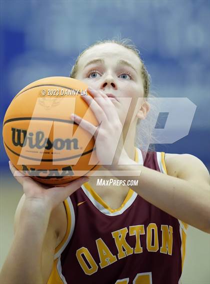 Thumbnail 2 in Oakton @ Robinson (VHSL Class 6 Quarterfinal) photogallery.