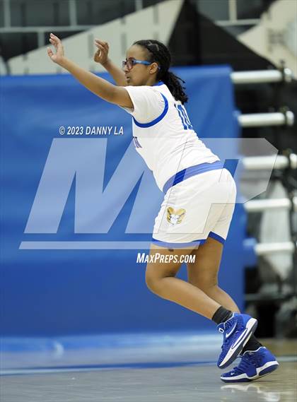 Thumbnail 3 in Oakton @ Robinson (VHSL Class 6 Quarterfinal) photogallery.